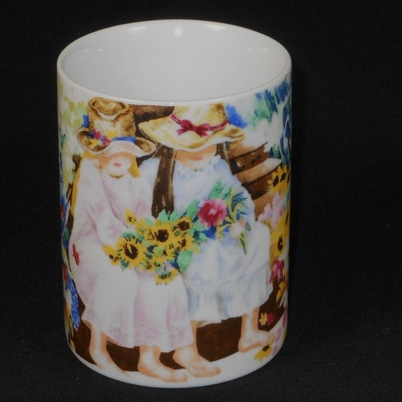 Coffee mug. Vandor Helen Paul Collection colorful floral & children - Picture 2 of 5